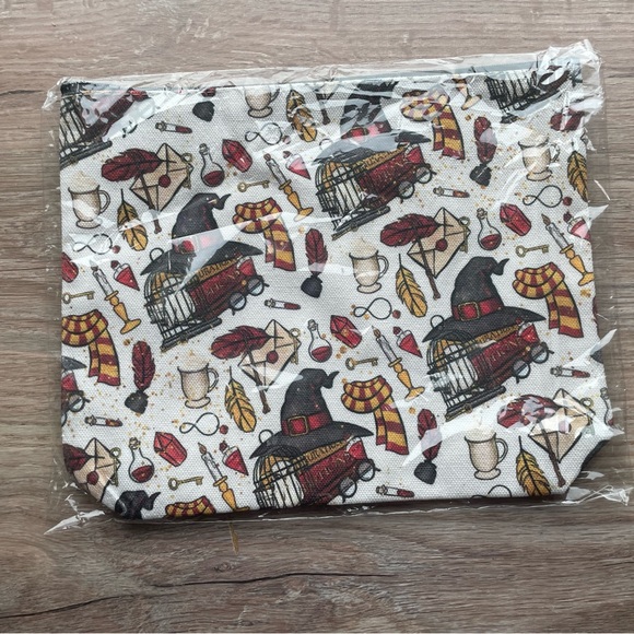 Harry Potter Zipper Pouch - Picture 9 of 9